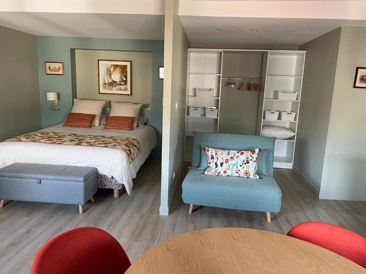 Au Coeur Du Vieux Toulon Au Calme Appartement Renove Climatise Confortable Etage Eleve Avec Ascenseur Proche Parking Et Toutes Commodites Bagian luar foto