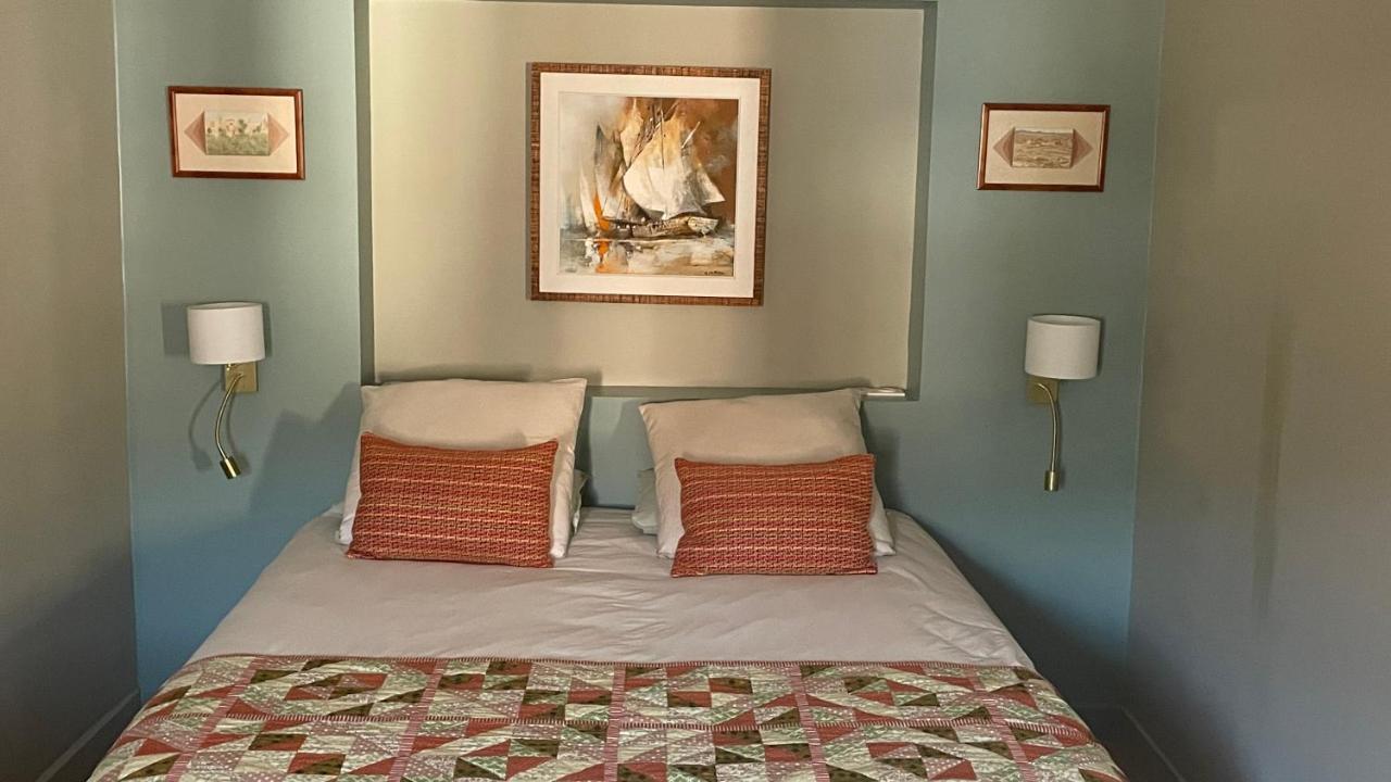 Au Coeur Du Vieux Toulon Au Calme Appartement Renove Climatise Confortable Etage Eleve Avec Ascenseur Proche Parking Et Toutes Commodites Bagian luar foto