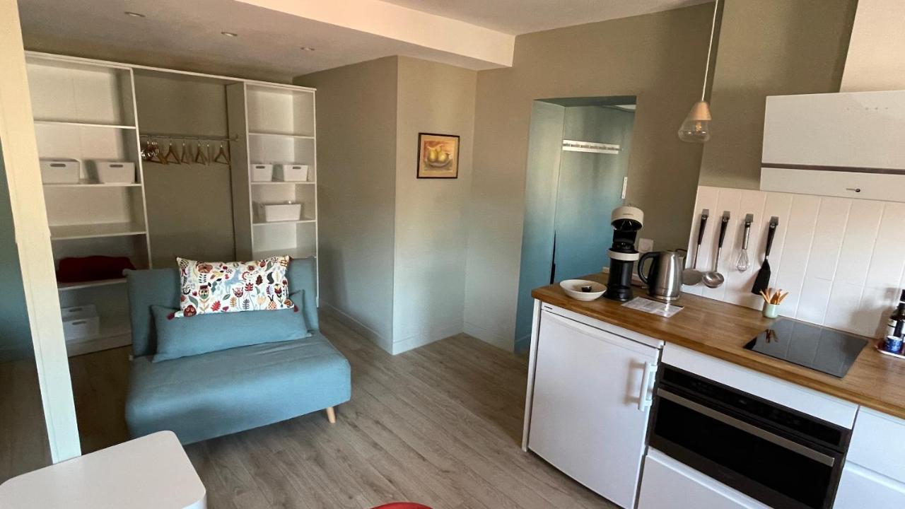 Au Coeur Du Vieux Toulon Au Calme Appartement Renove Climatise Confortable Etage Eleve Avec Ascenseur Proche Parking Et Toutes Commodites Bagian luar foto