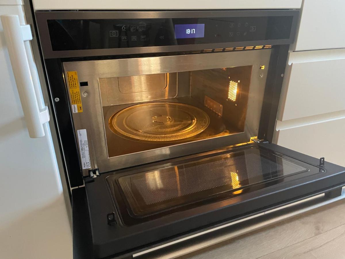 Au Coeur Du Vieux Toulon Au Calme Appartement Renove Climatise Confortable Etage Eleve Avec Ascenseur Proche Parking Et Toutes Commodites Bagian luar foto
