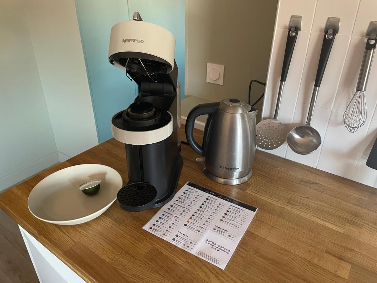 Au Coeur Du Vieux Toulon Au Calme Appartement Renove Climatise Confortable Etage Eleve Avec Ascenseur Proche Parking Et Toutes Commodites Bagian luar foto